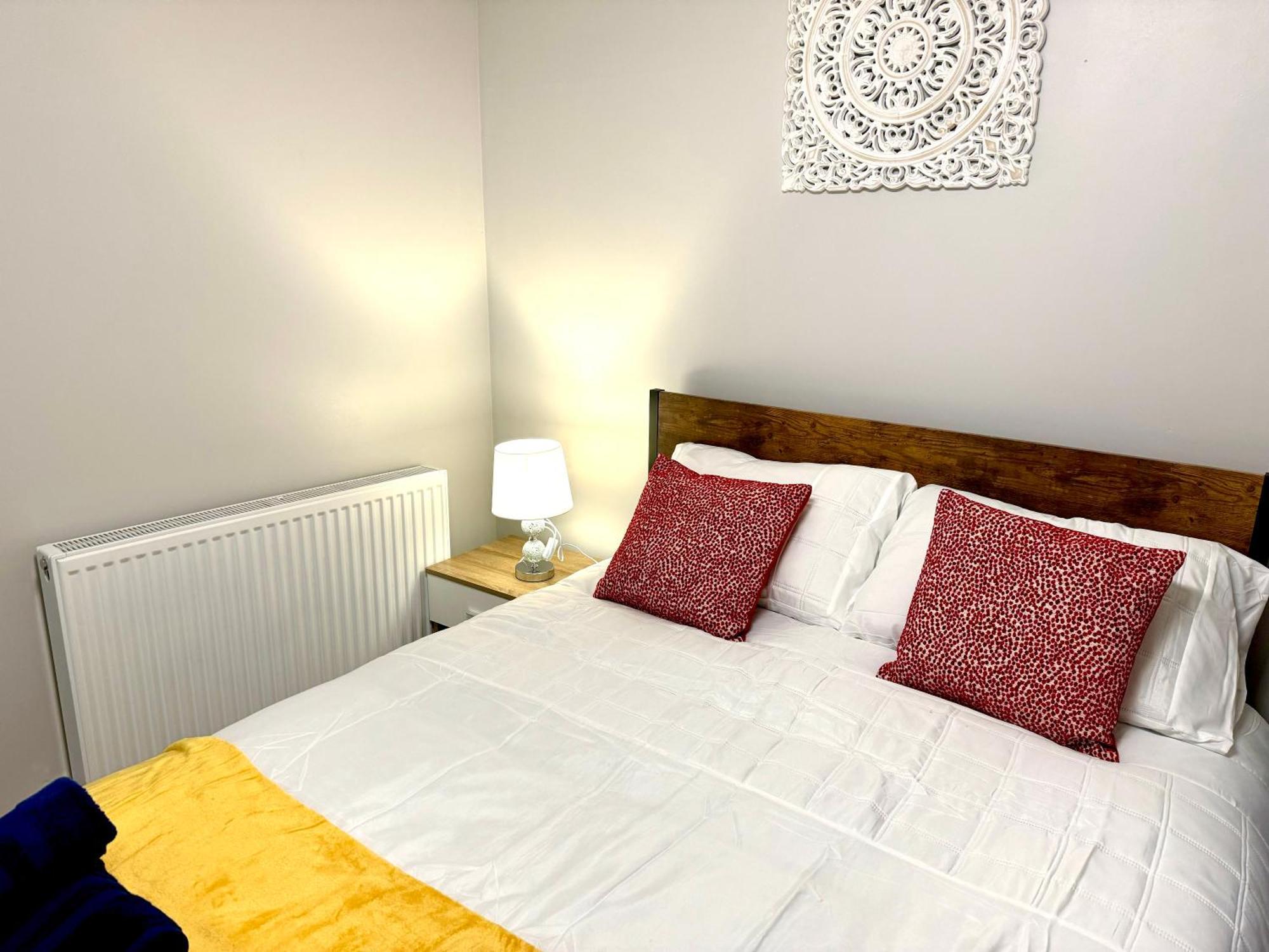 סטאליברידג' Comfy Studio Flat And Workspace Near Ashton-U-Lyne Station מראה חיצוני תמונה