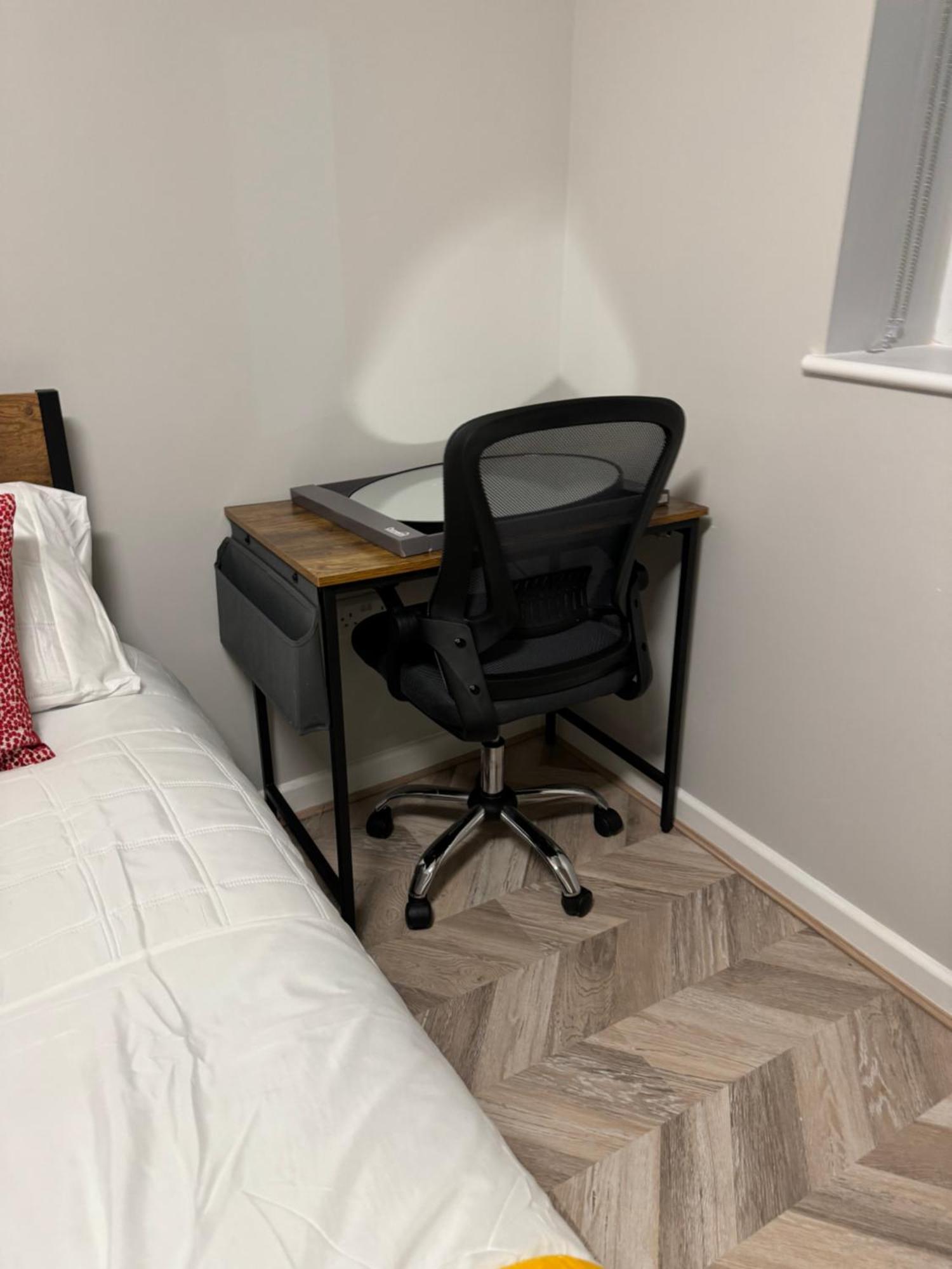 סטאליברידג' Comfy Studio Flat And Workspace Near Ashton-U-Lyne Station מראה חיצוני תמונה